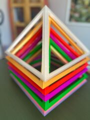 Renkli Piramit - 19 Cm