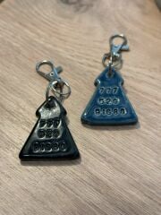 777 520 91688 Çam Ağacı Anahtarlık