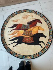 Atlı Halı 100x100 CM